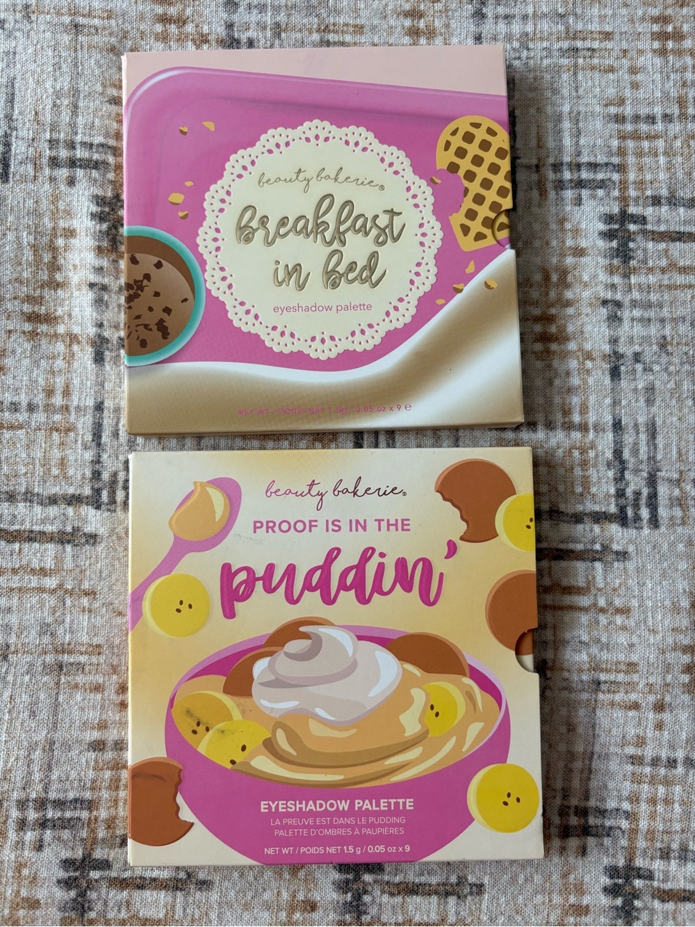 2 BEAUTY BAKERIE Eye Shadow Pallets